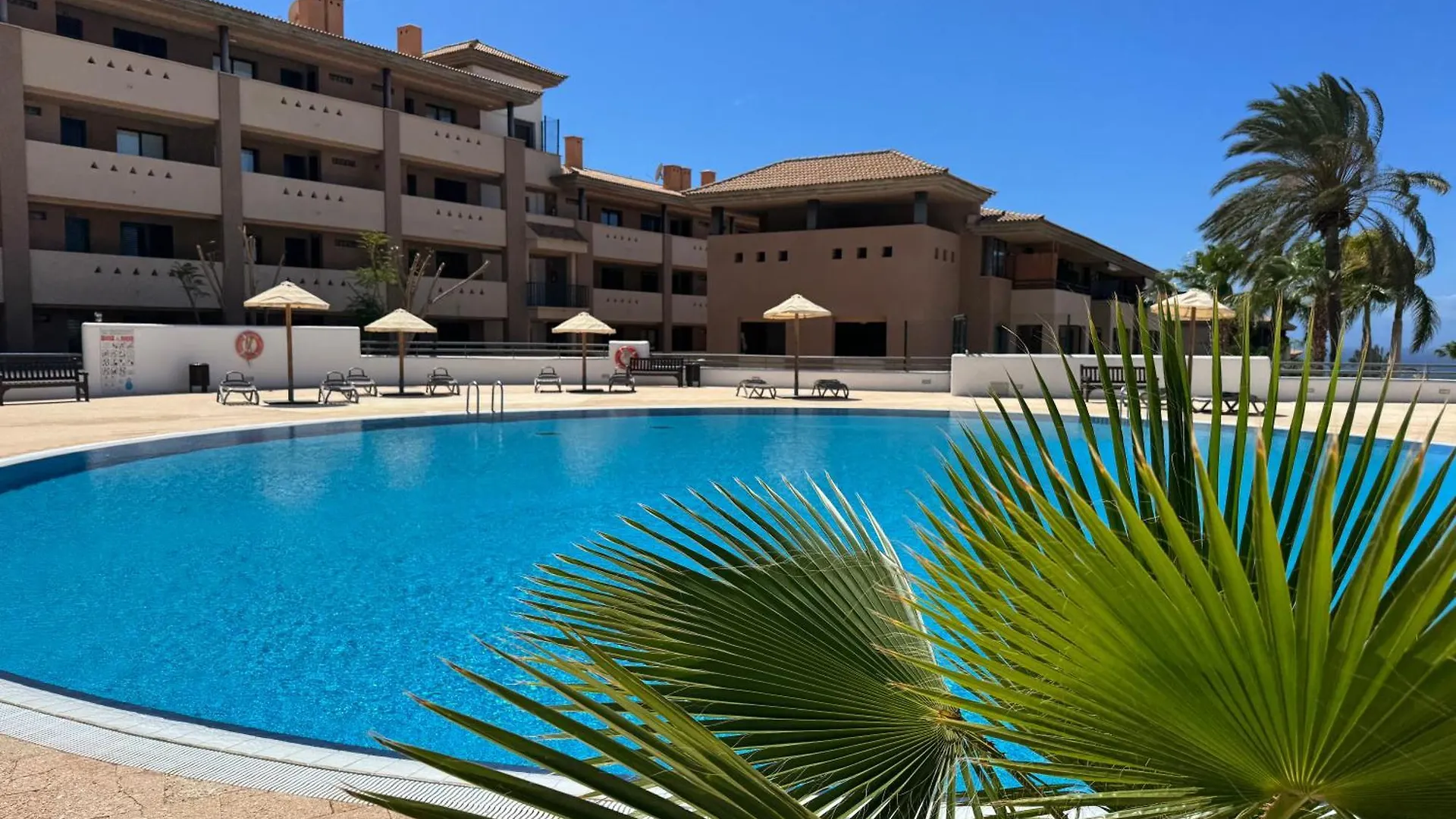 Family-Friendly Oasis In Playa Paraiso With Panoramic Terrace & Private Parking In Tenerife